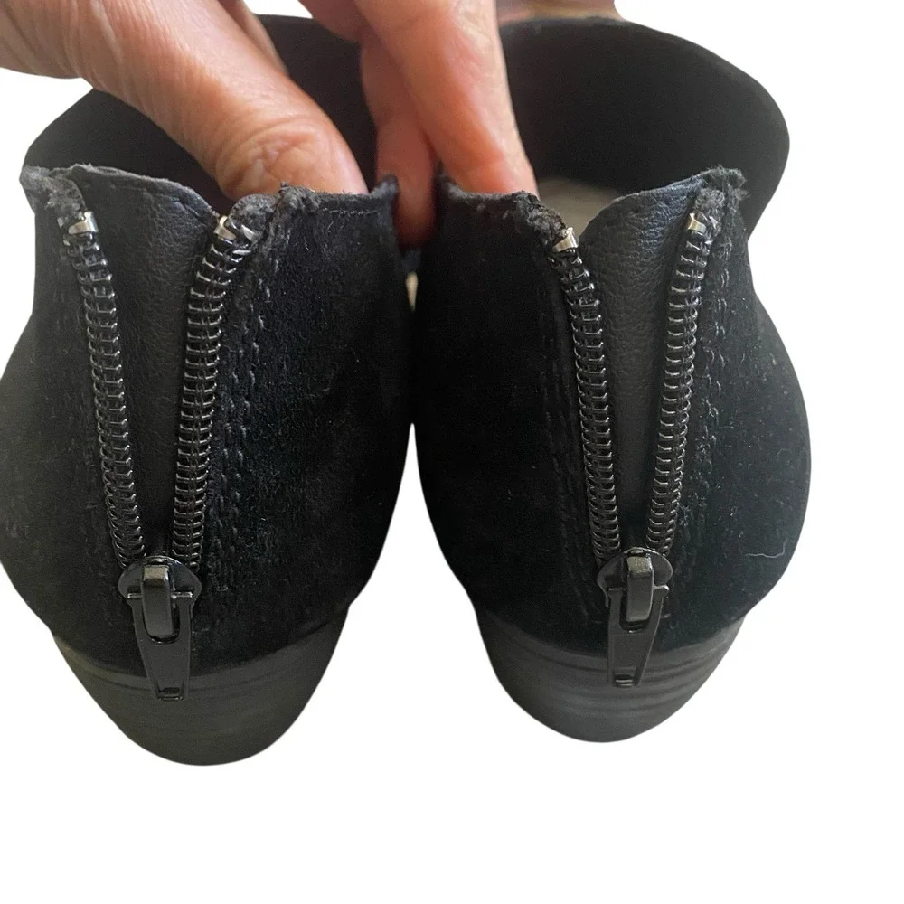 Born Black Suede Western Ankle Booties Size 10M V-Cut Block Heel Cowgirl Chic